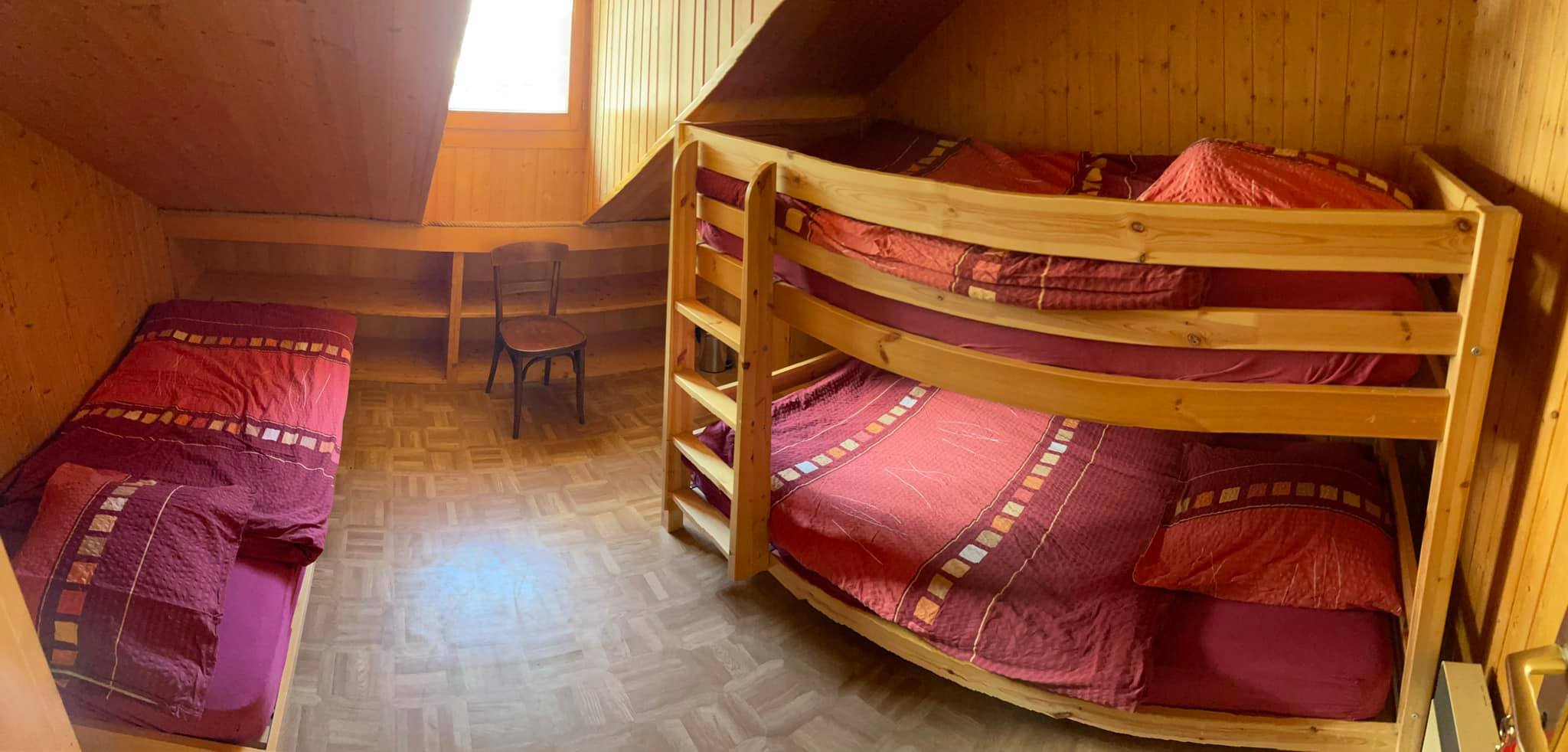 Chambre hôtel et restaurant du Mont-Joux St-Bernard 3 lits